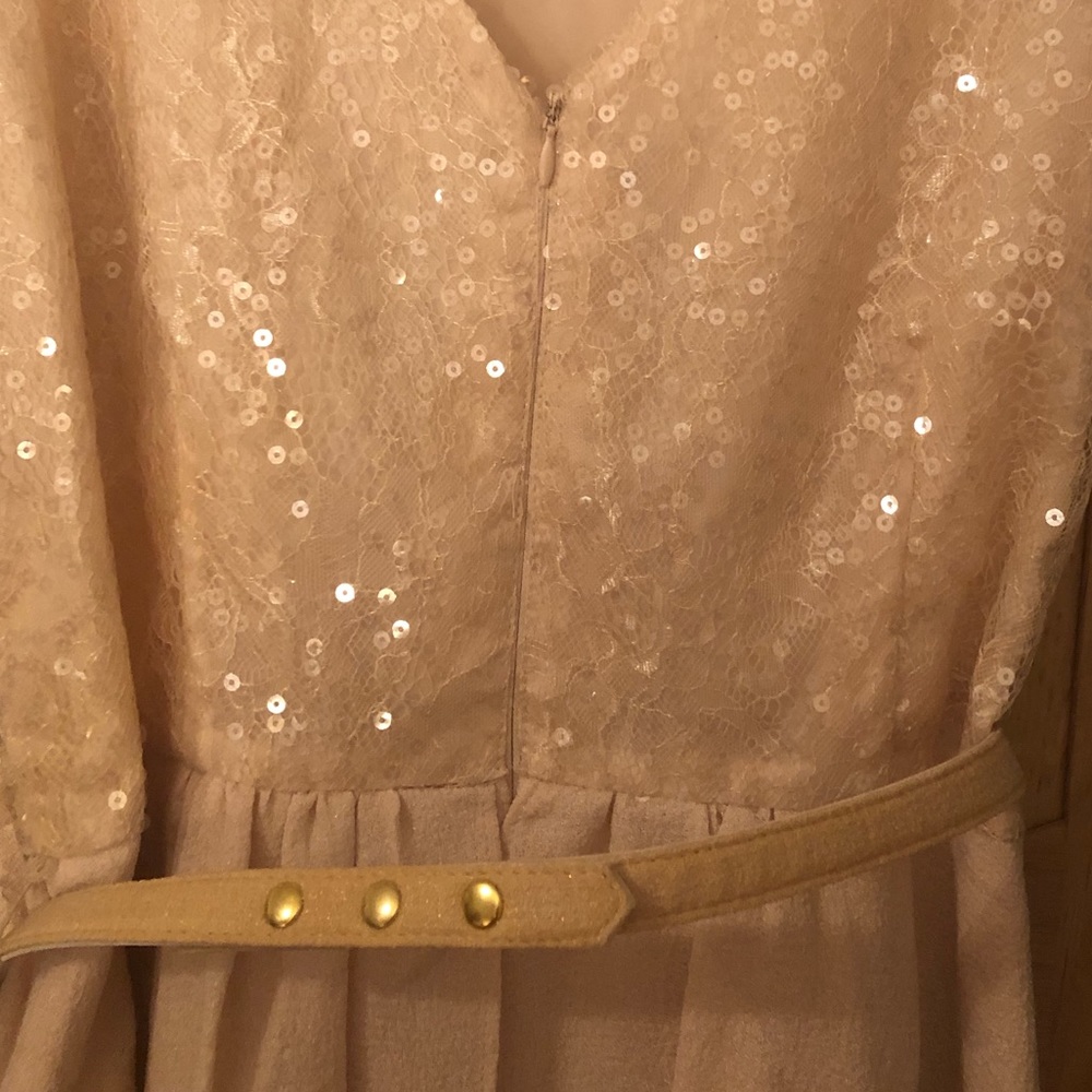 Dress - Picture 5 of 6